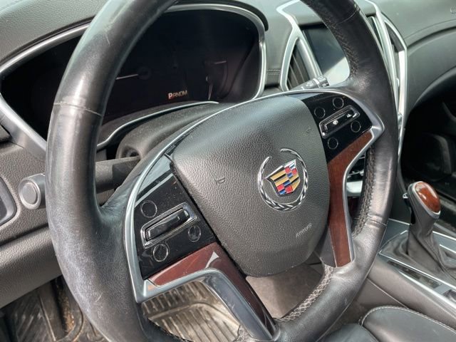Used 2016 Cadillac SRX Luxury image 3