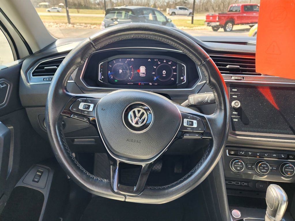 Used 2019 Volkswagen Tiguan SEL Premium image 21