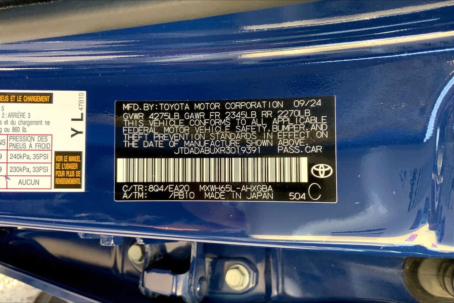 Used 2024 Toyota Prius XLE AWD/4WD image 35