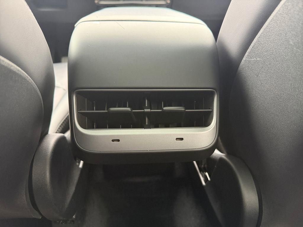 Used 2023 Tesla Model Y Long Range image 22