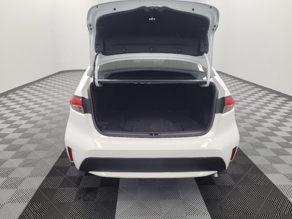 Used 2022 Toyota Corolla LE FWD image 29