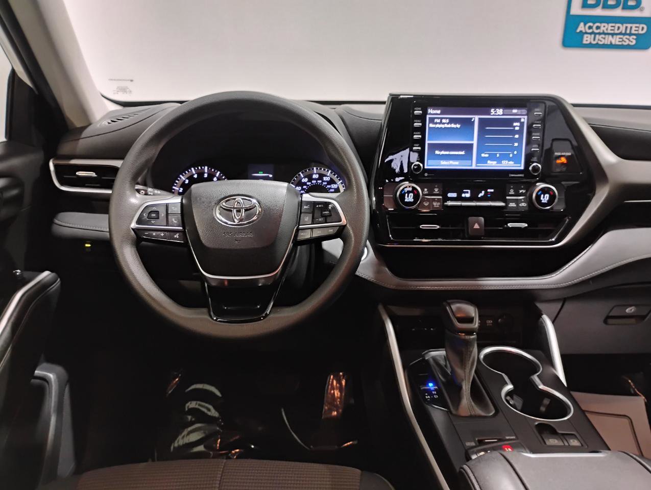 Used 2021 Toyota Highlander L image 79