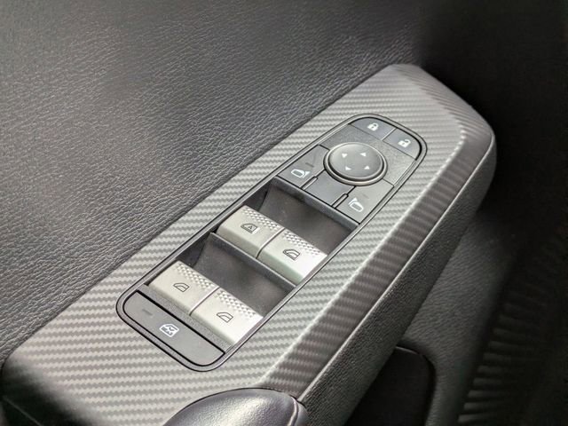 Used 2022 Mitsubishi Outlander SE image 26