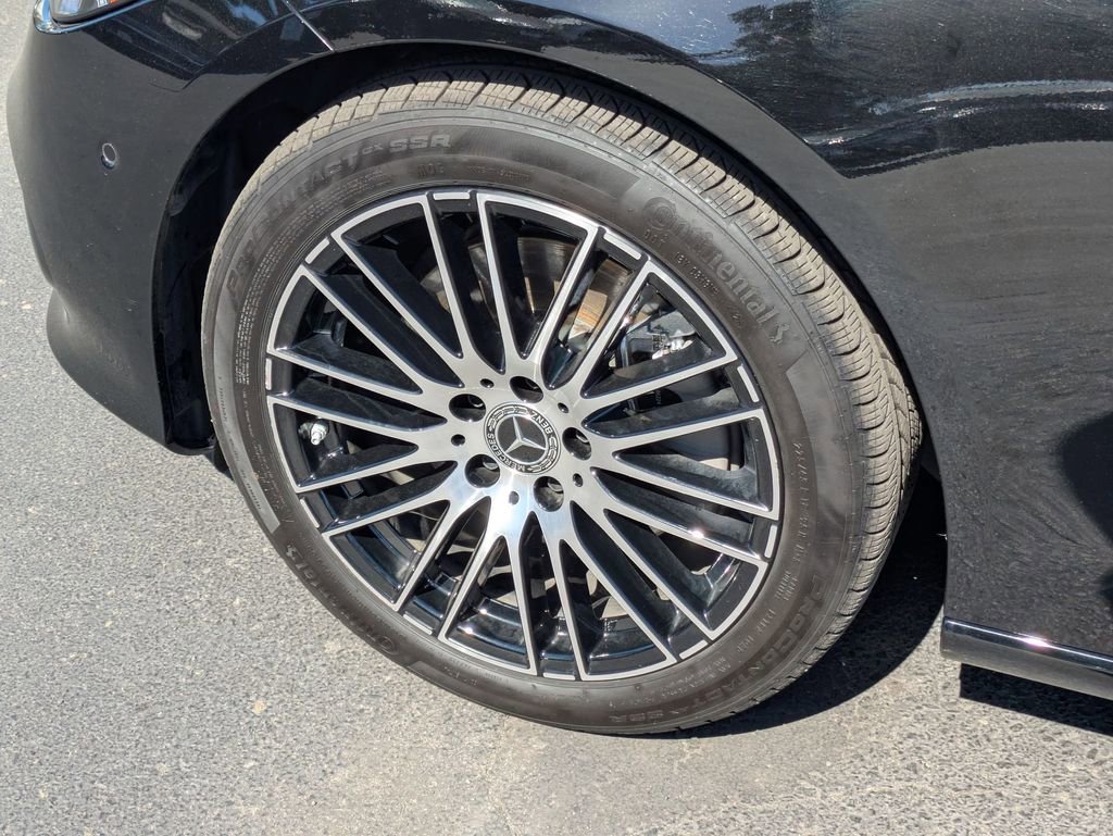 Used 2025 Mercedes-Benz C 300 Sedan image 13