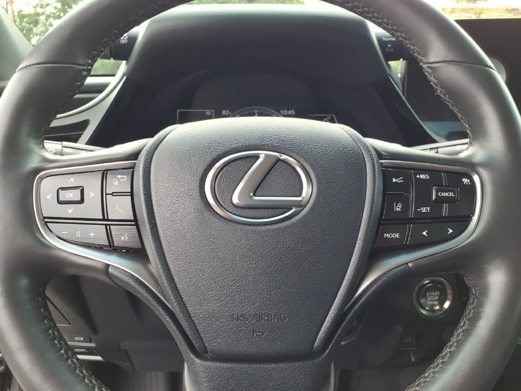 Used 2023 Lexus ES 350 w/ Premium Package FWD image 5