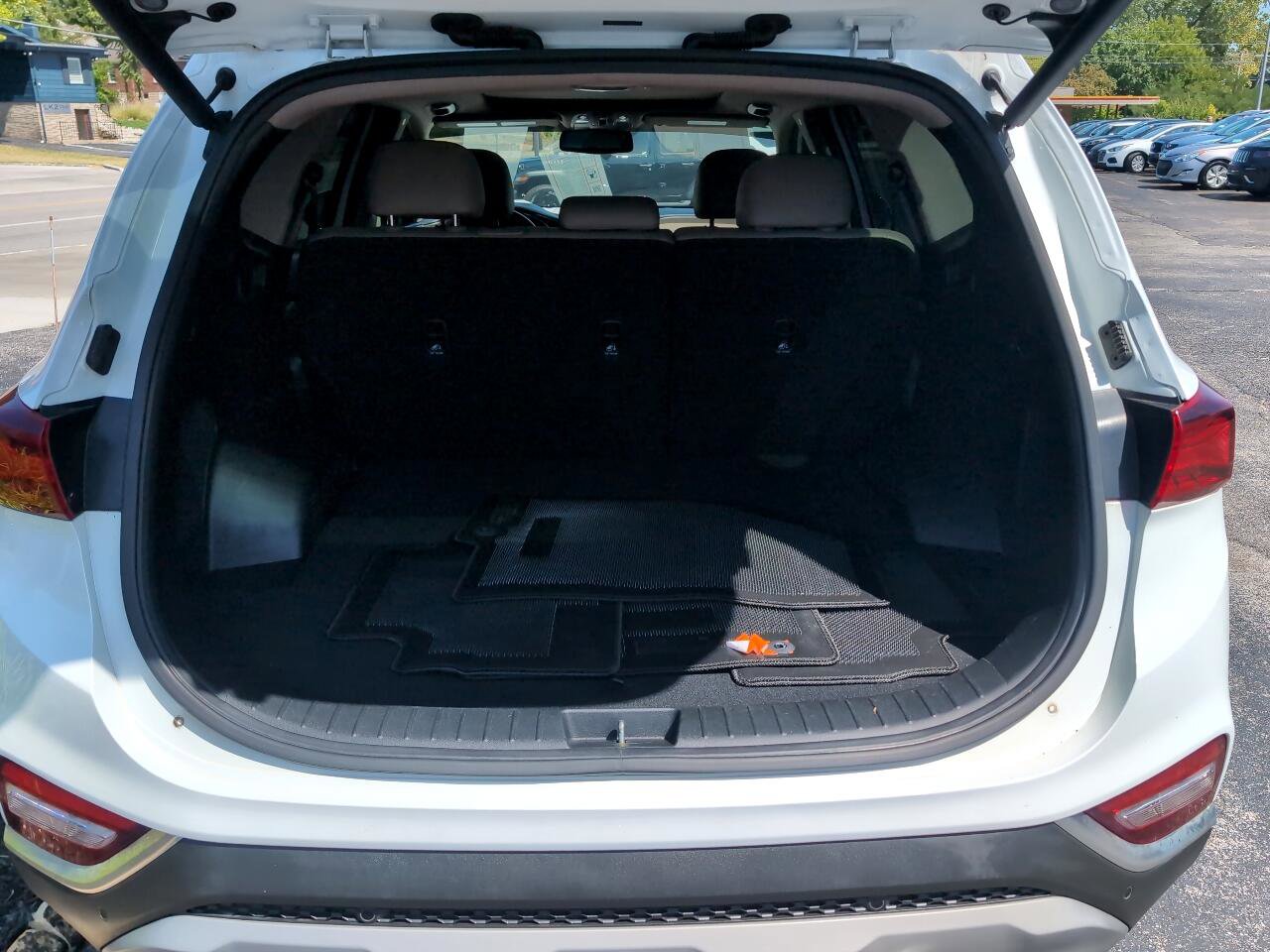 Used 2019 Hyundai Santa Fe FWD image 8