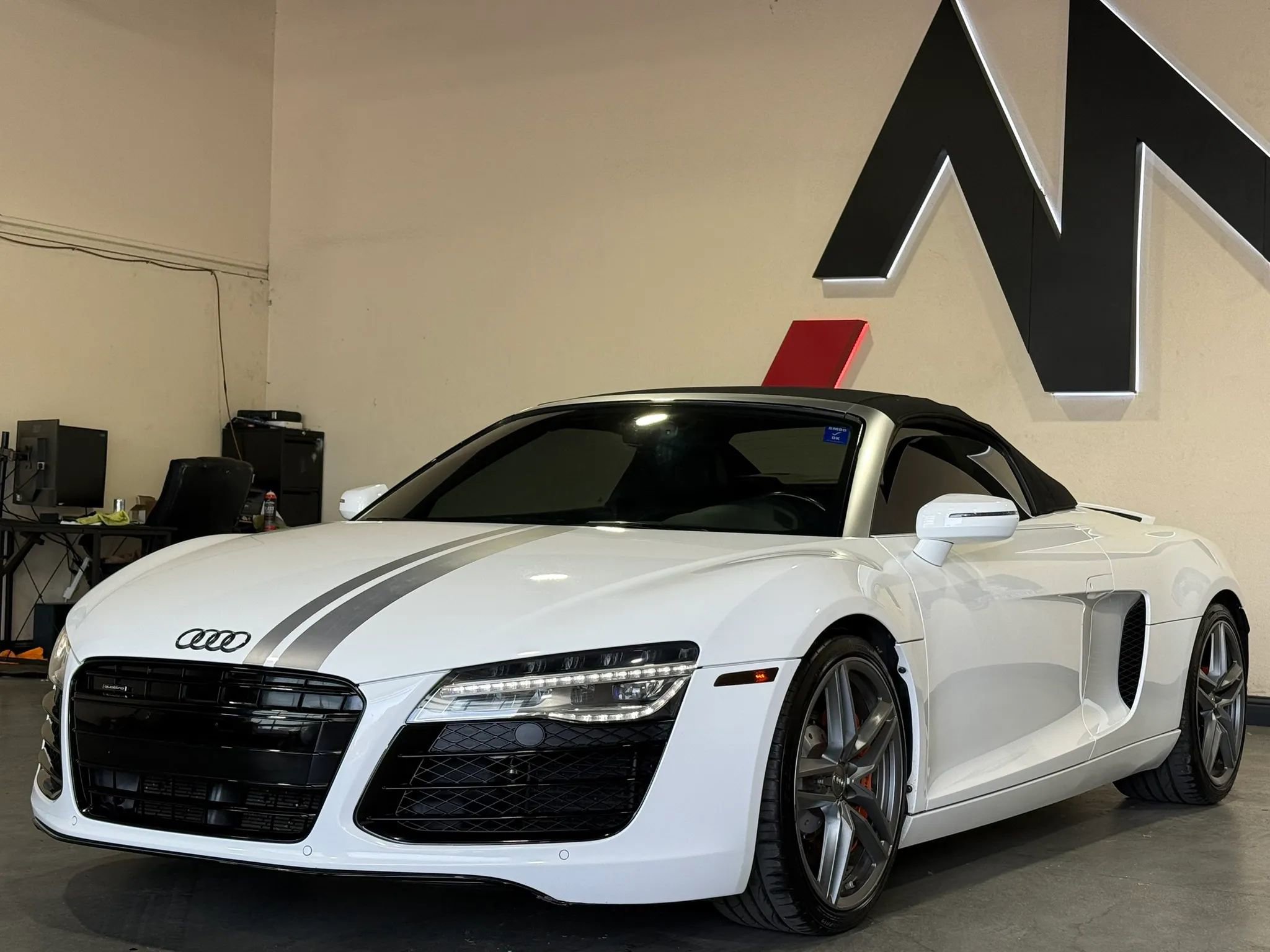 Used 2014 Audi R8 V8 AWD/4WD image 1