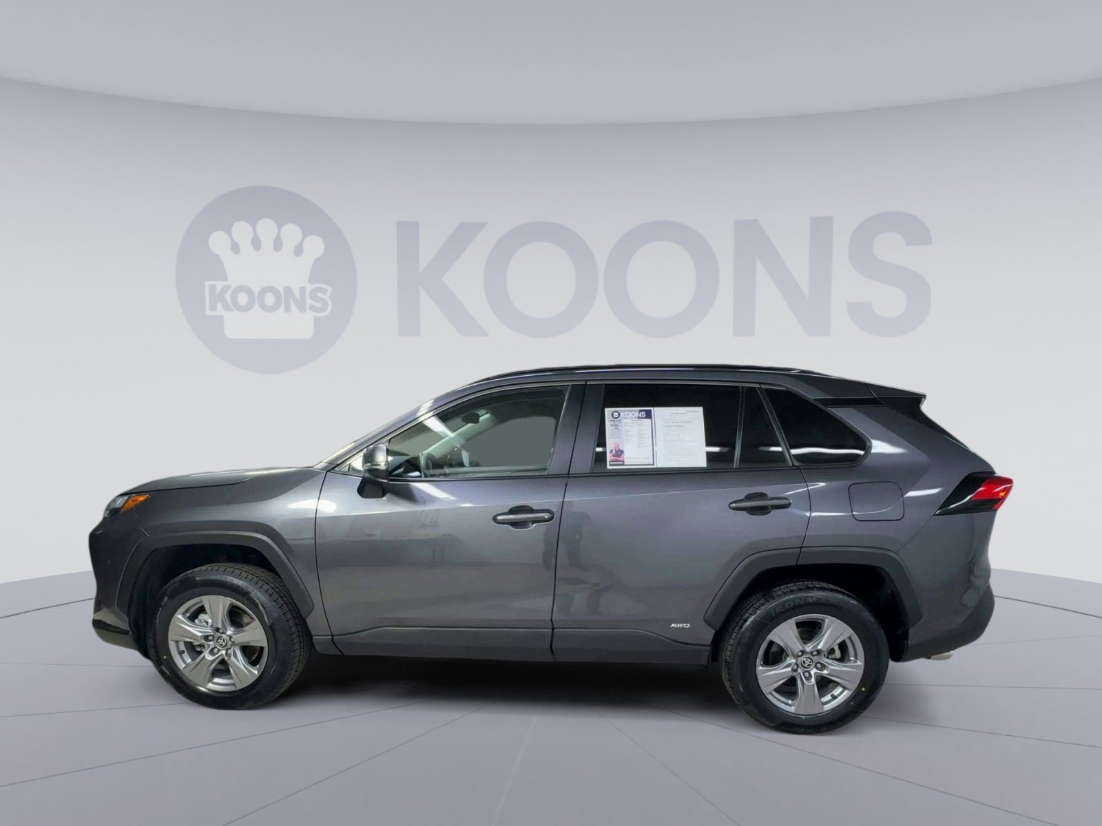 Used 2025 Toyota RAV4 LE image 7