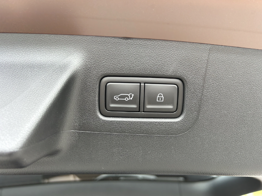 New 2026 Hyundai Santa Fe Limited FWD image 16
