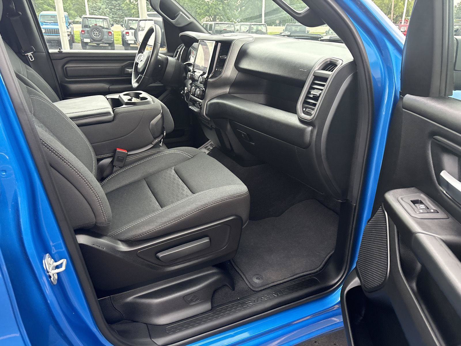 Used 2025 RAM 1500 Tradesman w/ Night Edition AWD/4WD image 13