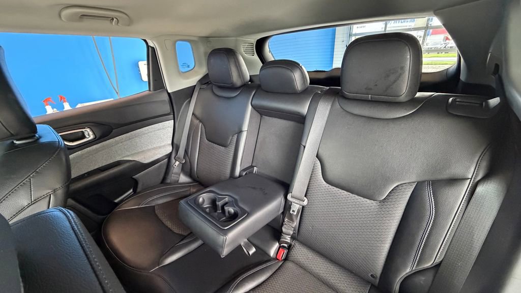 Used 2022 Jeep Compass Latitude AWD/4WD image 33