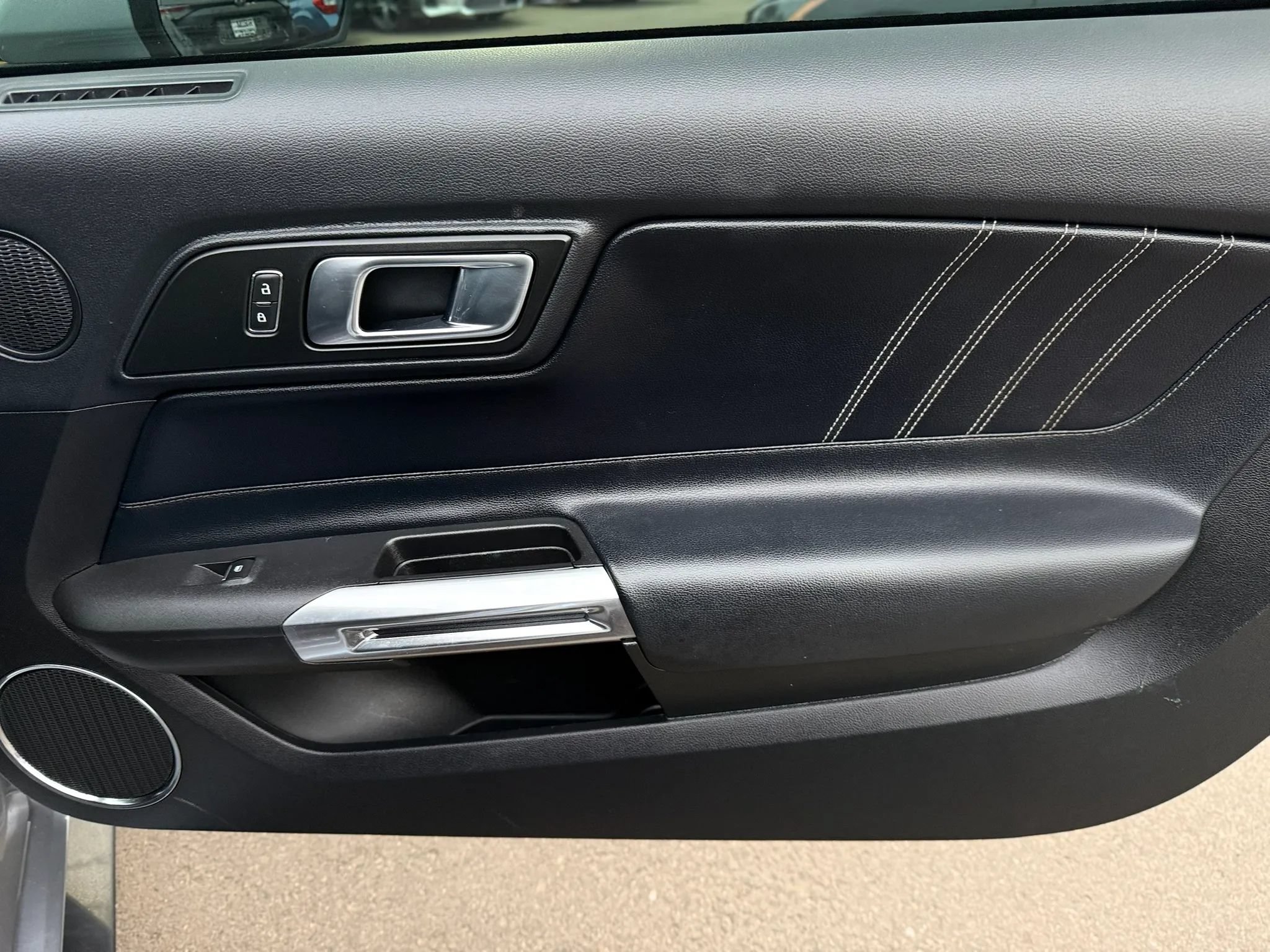 Used 2020 Ford Mustang GT Premium RWD image 17