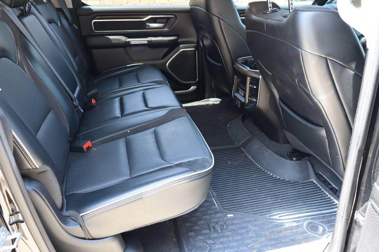 Used 2022 RAM 1500 Laramie AWD/4WD image 16