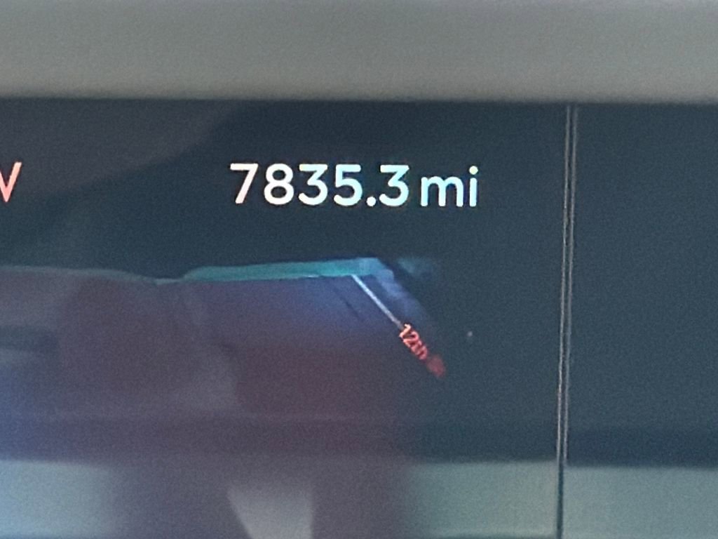 Used 2025 Lincoln Nautilus Premier image 23