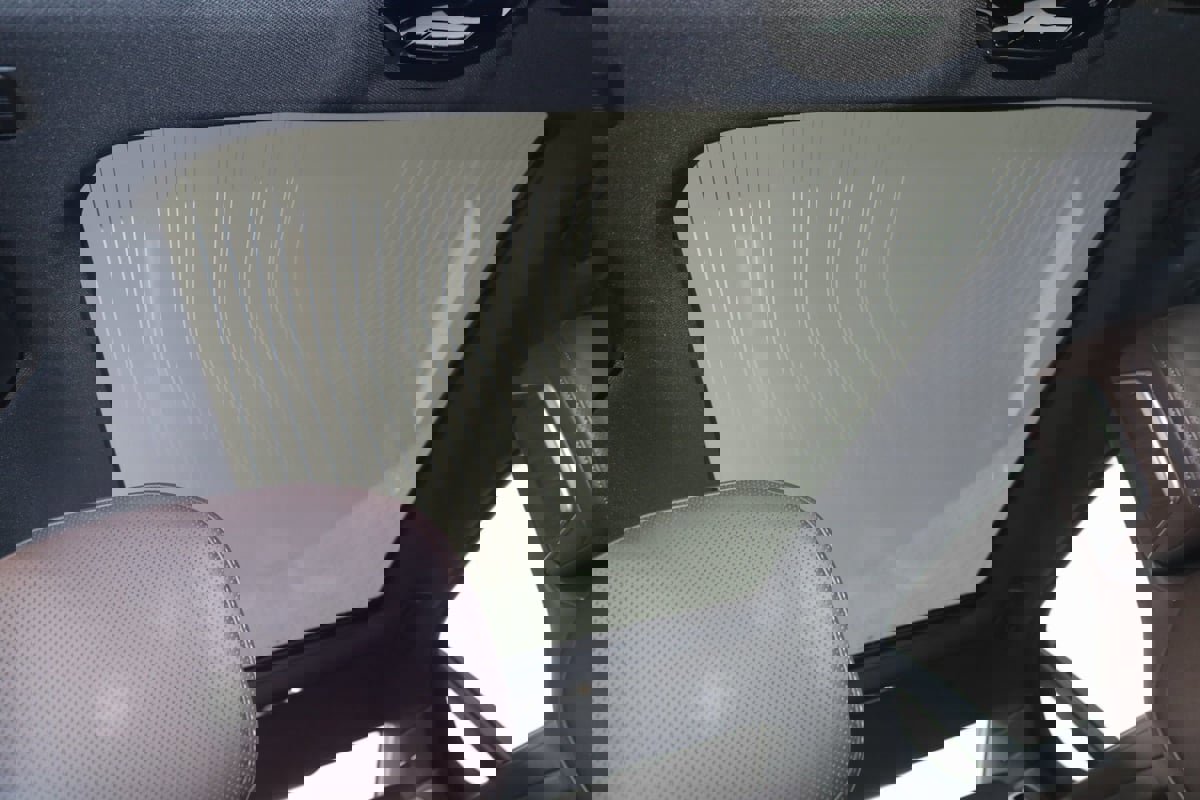 Used 2023 BMW 740i w/ Parking Assistance Package image 11