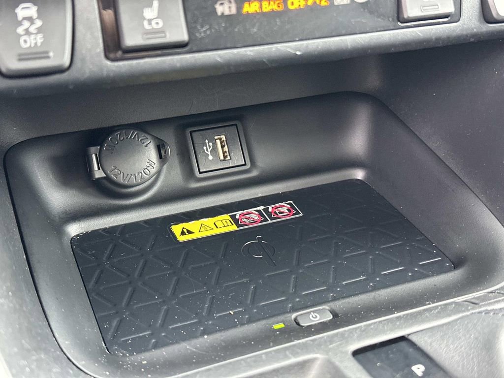 Used 2023 Toyota RAV4 XLE Premium AWD/4WD image 15