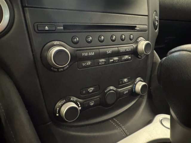 Used 2016 Nissan 370Z Touring Sport RWD image 18