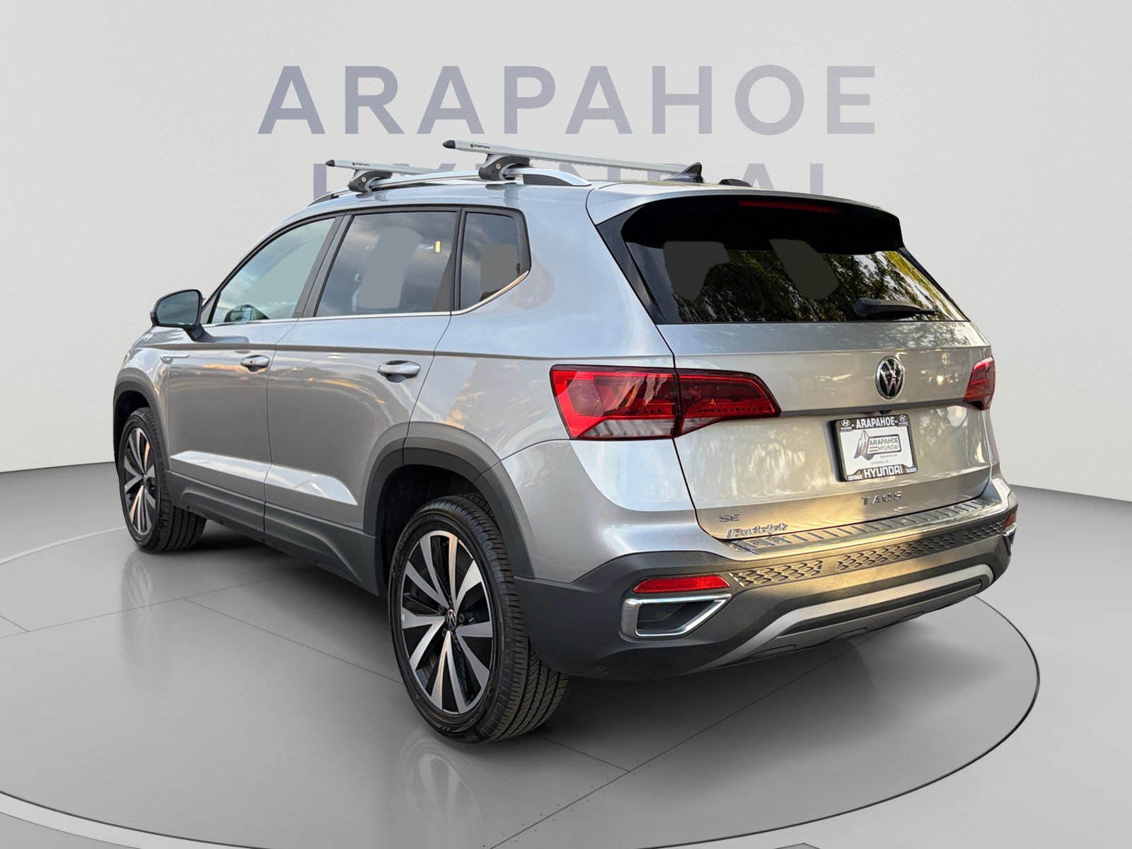 Used 2022 Volkswagen Taos SE FWD image 3