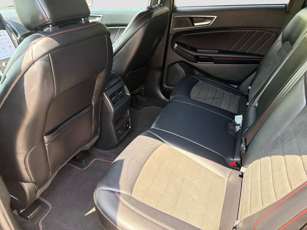 Used 2022 Ford Edge ST-Line AWD/4WD image 15