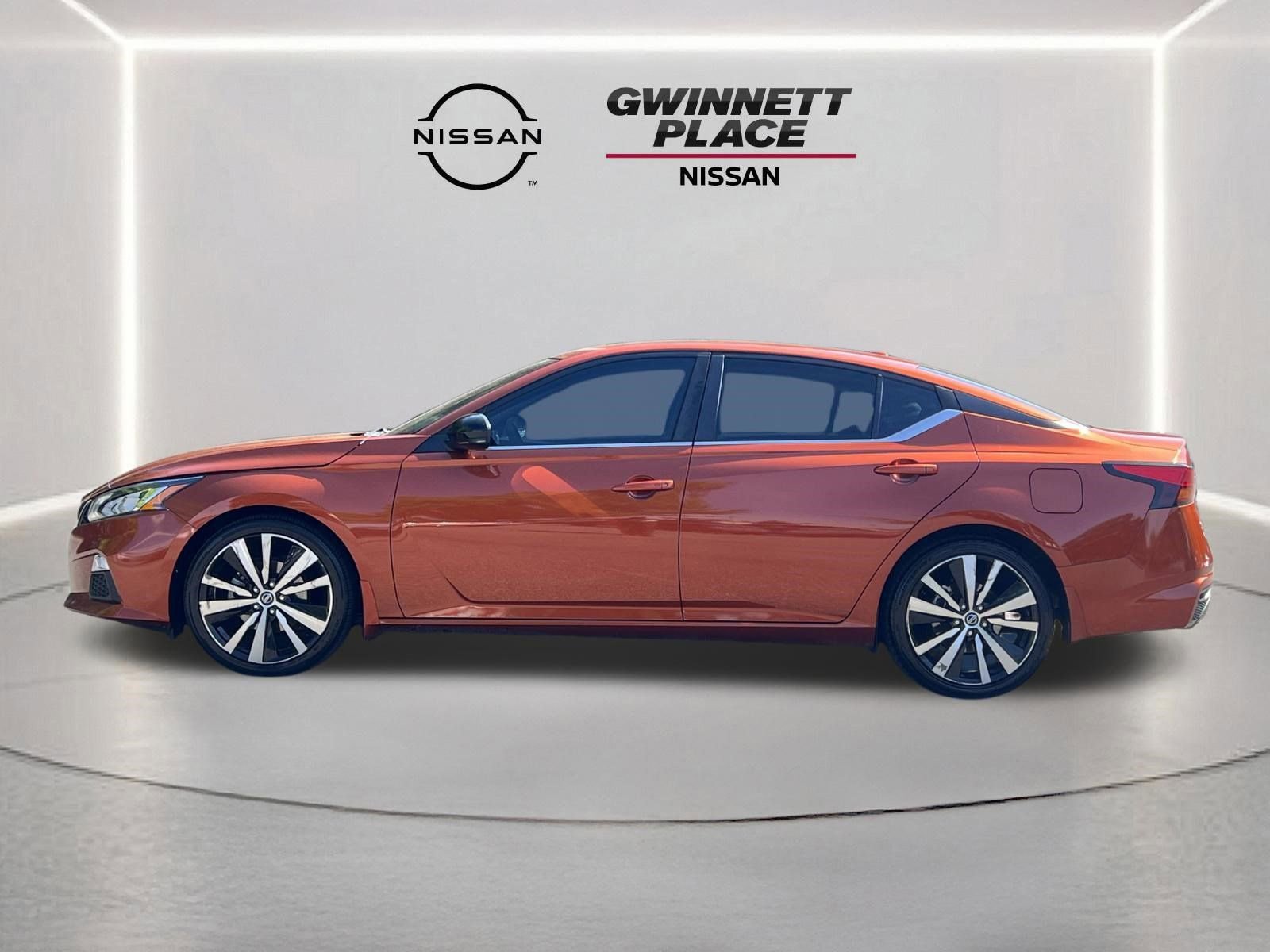 Used 2021 Nissan Altima 2.5 SR w/ SR Premium Package image 22