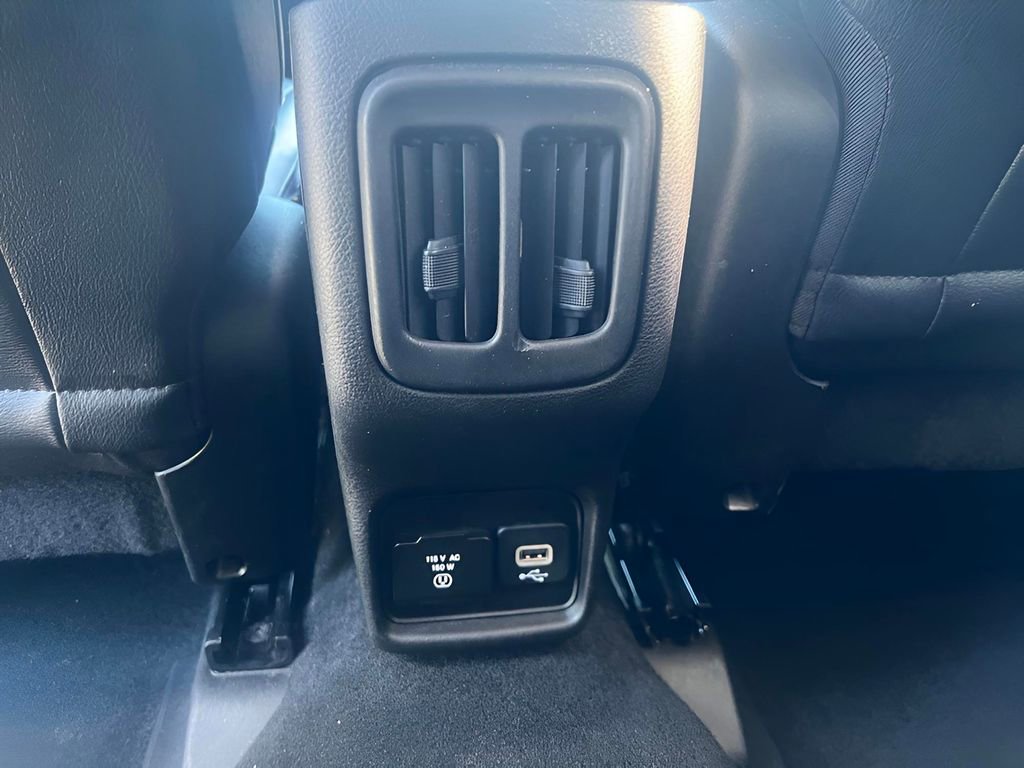 Used 2020 Jeep Compass Limited image 32