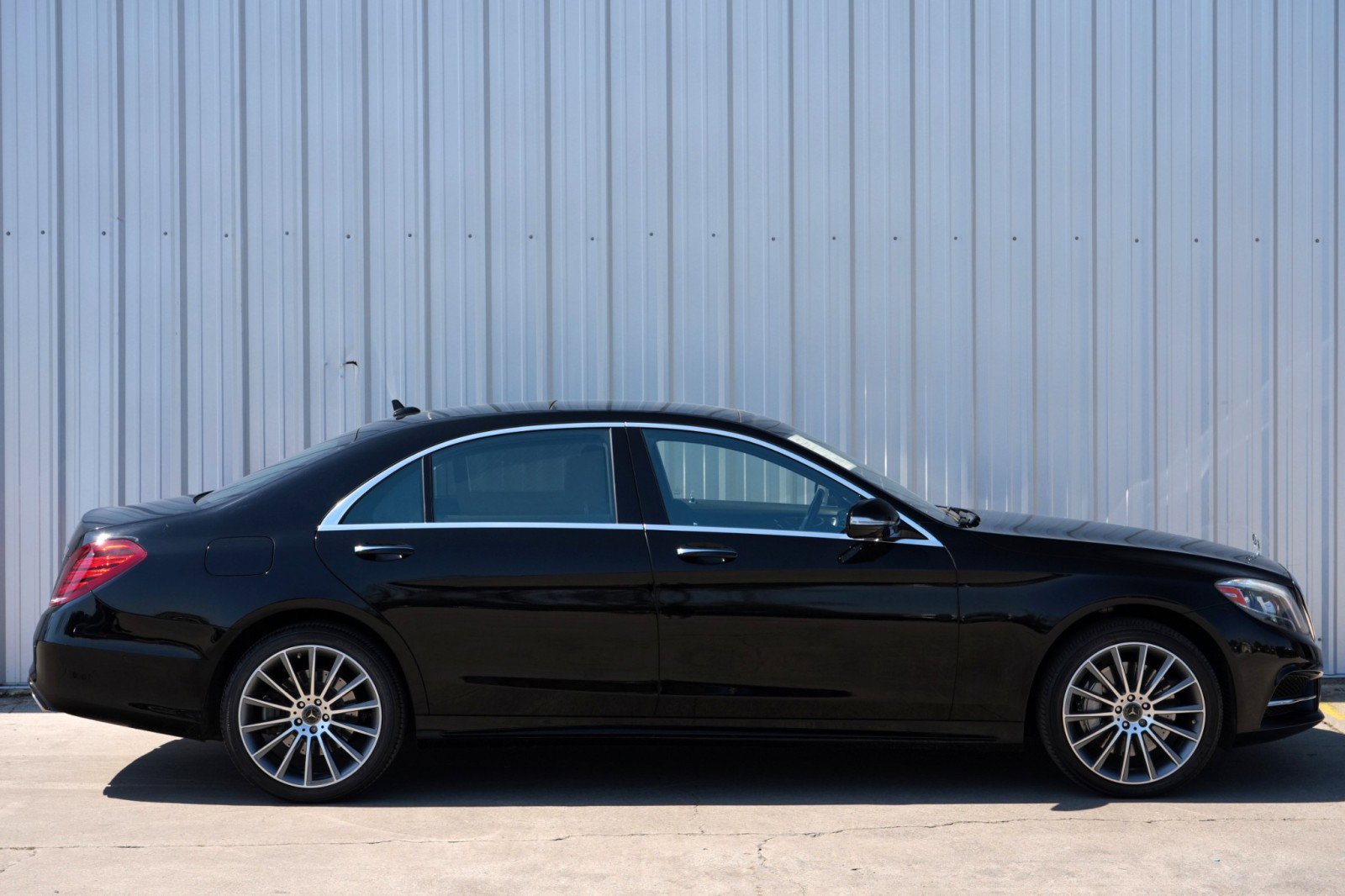 Used 2015 Mercedes-Benz S 550 Sedan image 53