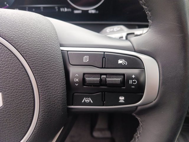 Used 2025 Kia Sportage SX image 17