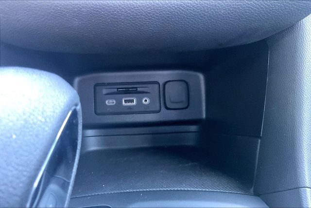 Used 2022 Chevrolet Equinox RS w/ RS Leather Package AWD/4WD image 16
