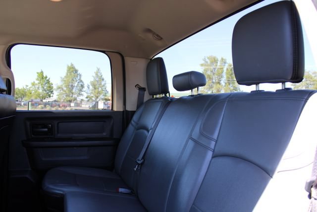 Used 2020 RAM 2500 Tradesman w/ Chrome Appearance Group AWD/4WD image 17