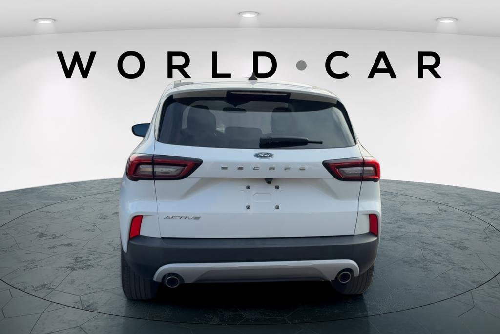 Used 2023 Ford Escape Active image 6