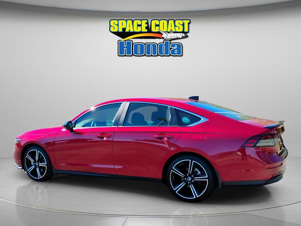 Used 2025 Honda Accord Sport image 6