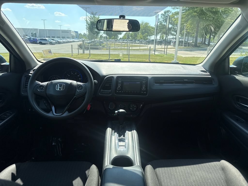 Used 2016 Honda HR-V LX image 16