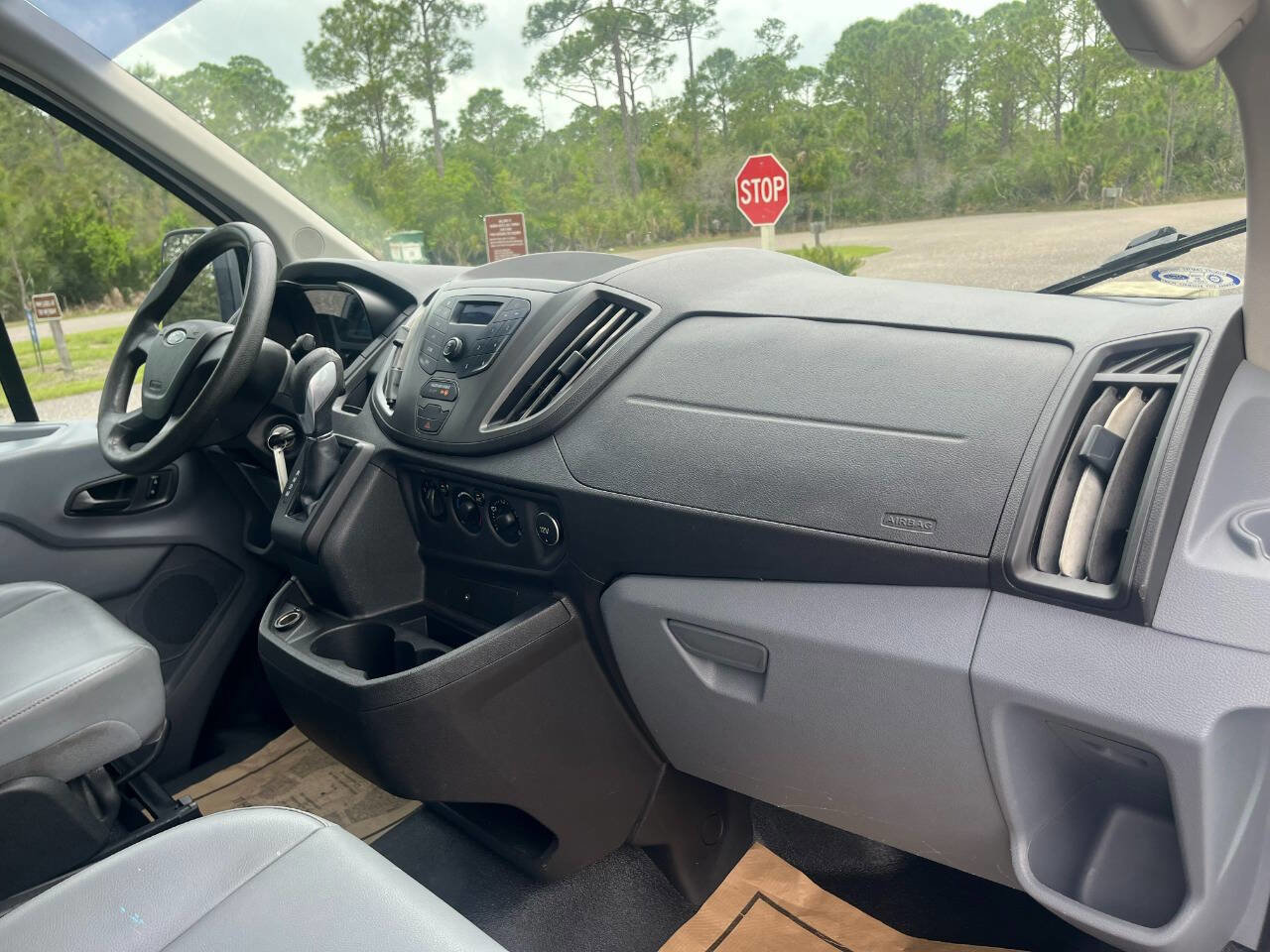 Used 2017 Ford Transit 250 250 3dr SWB Low Roof Cargo Van image 21