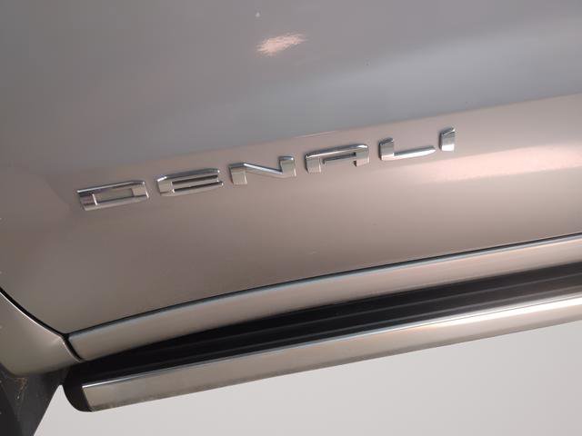 Used 2023 GMC Sierra 1500 Denali Ultimate image 10