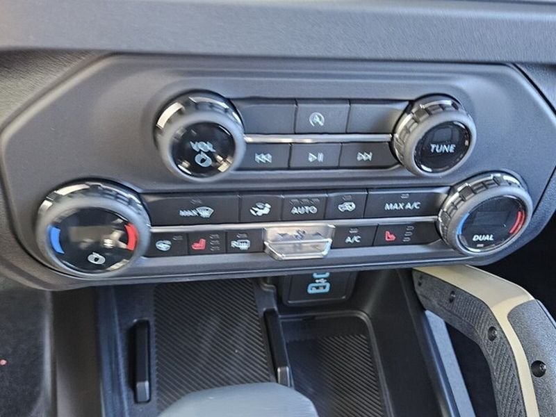 New 2025 Ford Bronco Badlands AWD/4WD image 26