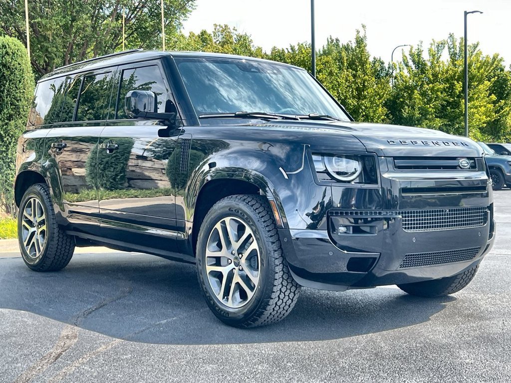 New 2026 Land Rover Defender 110 X-Dynamic SE AWD/4WD image 7