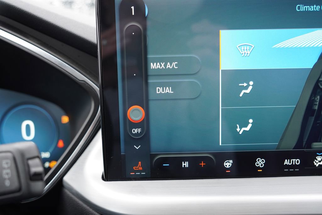 Certified 2023 Ford Escape Platinum image 33