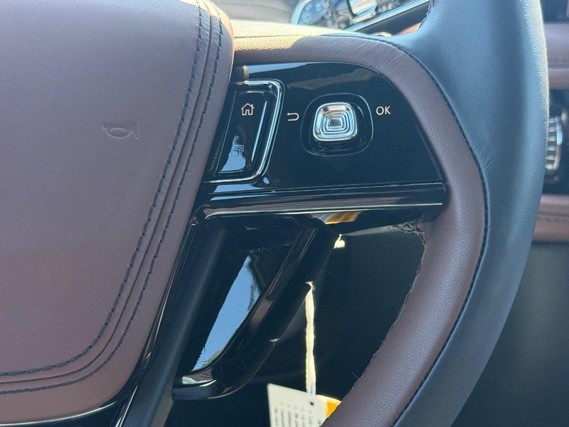 New 2026 Lincoln Aviator Reserve AWD/4WD image 11