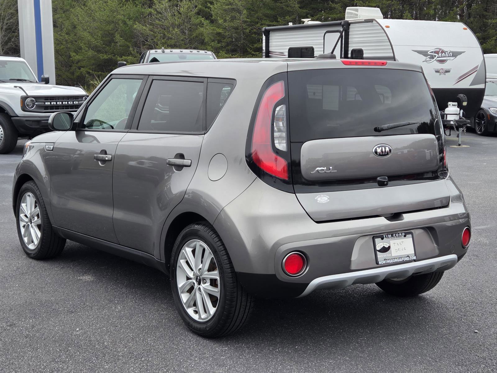 Used 2017 Kia Soul + image 6