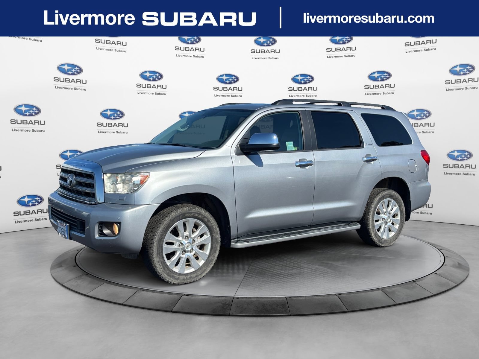 Used 2016 Toyota Sequoia Platinum AWD/4WD image 1