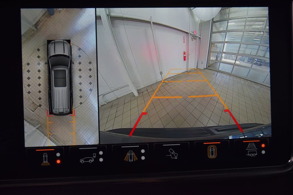 Used 2024 GMC Yukon XL Denali w/ Advanced Technology Package image 55