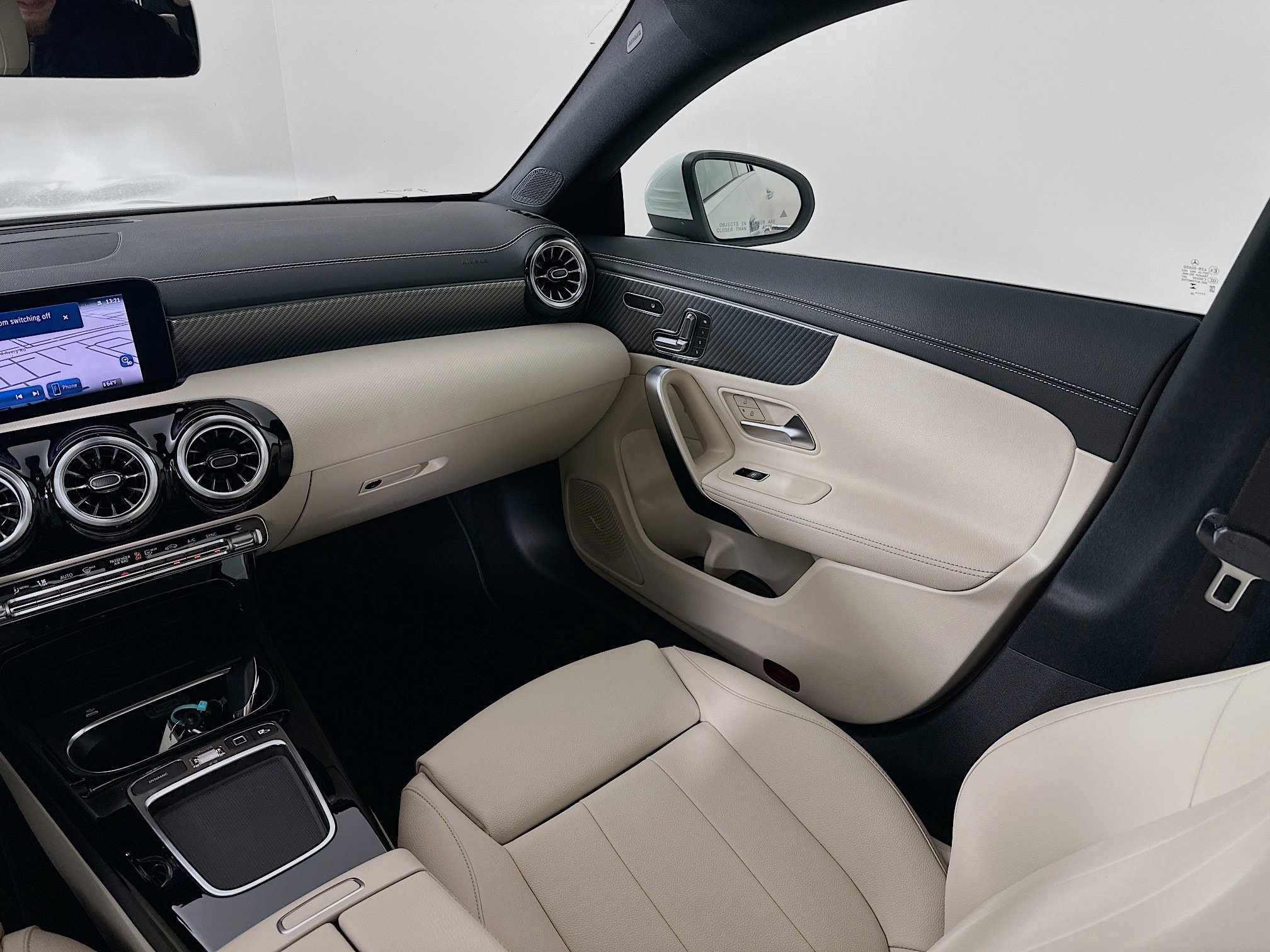 Certified 2025 Mercedes-Benz CLA 250 4MATIC image 30