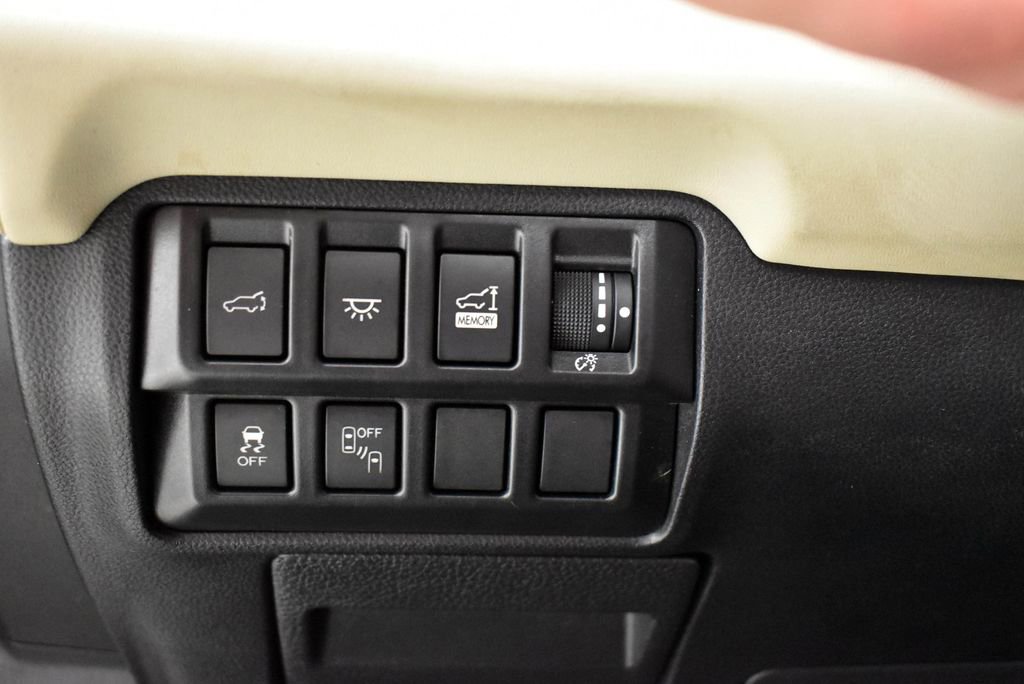 Used 2021 Subaru Ascent Touring w/ Popular Package #2A image 12