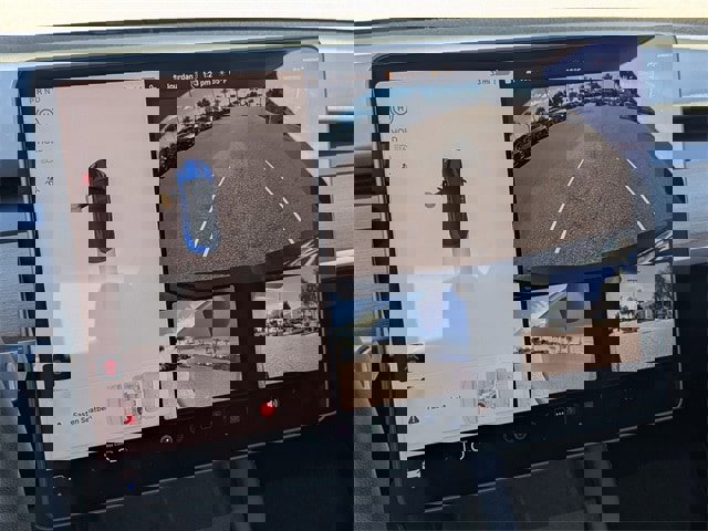 Used 2023 Tesla Model 3 Performance image 40