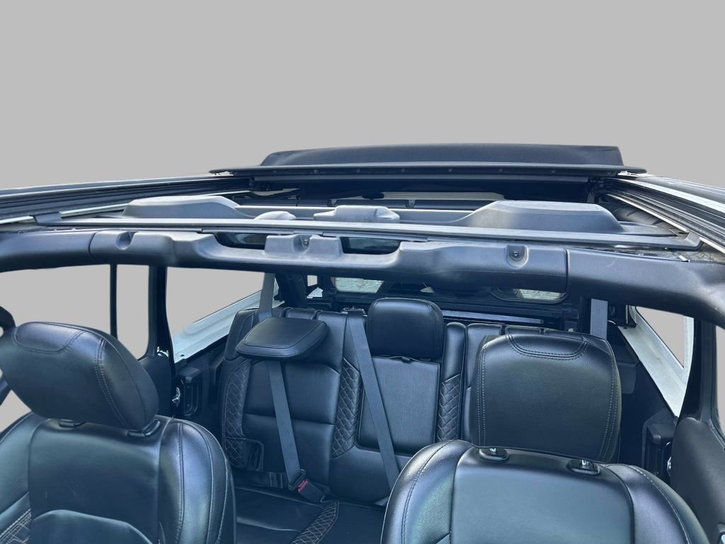 Used 2021 Jeep Wrangler Unlimited Sahara image 20