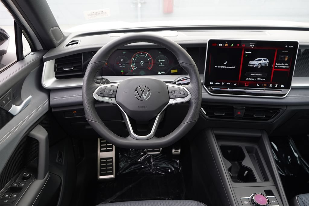 New 2026 Volkswagen Tiguan SE R-Line FWD image 9