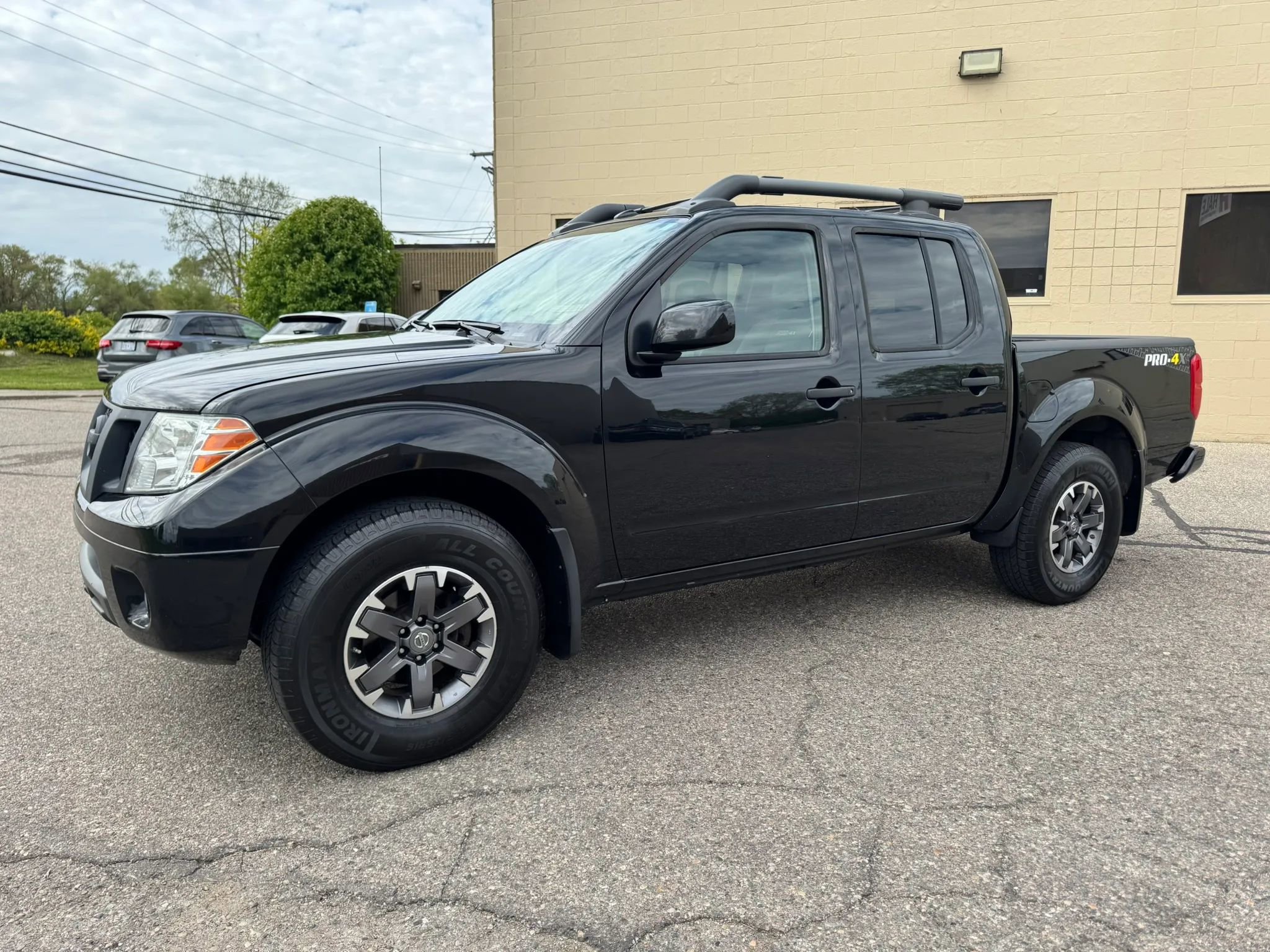 Used 2018 Nissan Frontier PRO-4X w/ Pro-4x Luxury Package AWD/4WD image 4