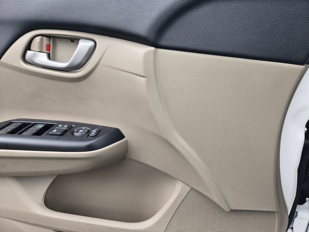 Used 2015 Honda Civic SE image 14