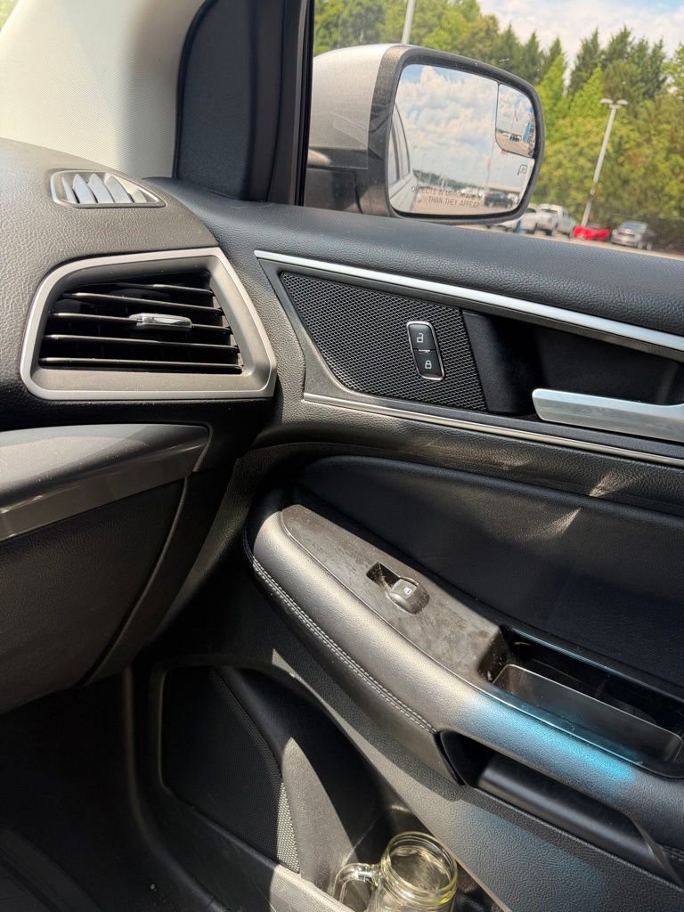 Used 2015 Ford Edge SEL w/ Equipment Group 201A AWD/4WD image 20