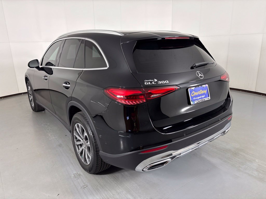 Used 2025 Mercedes-Benz GLC 300 image 6